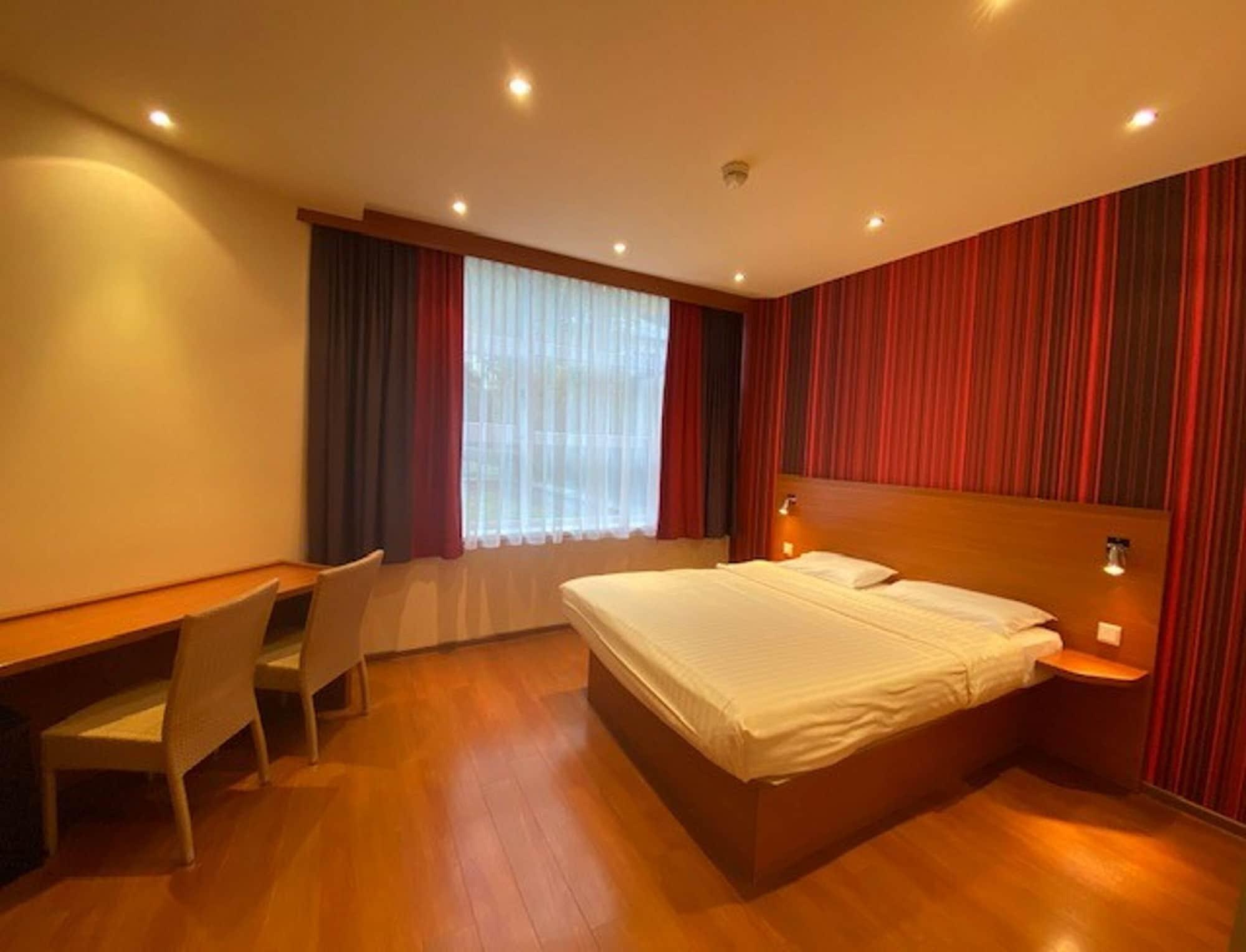 Leonardo Hotel Salzburg City Center Luaran gambar