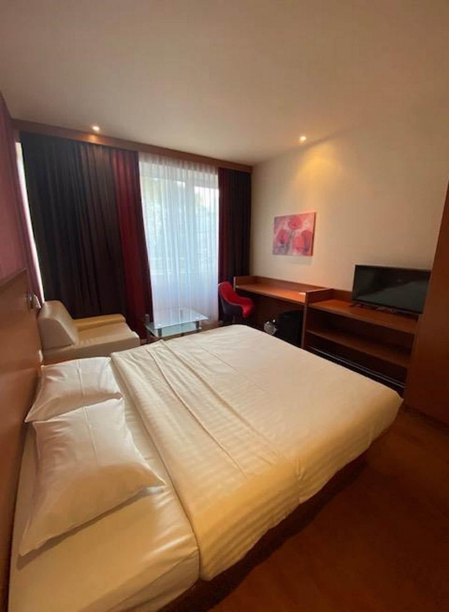 Leonardo Hotel Salzburg City Center Luaran gambar